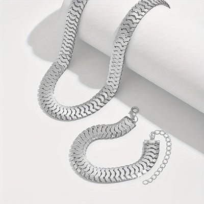 Spring & Summer Necklace Set – Polished Metal Finish