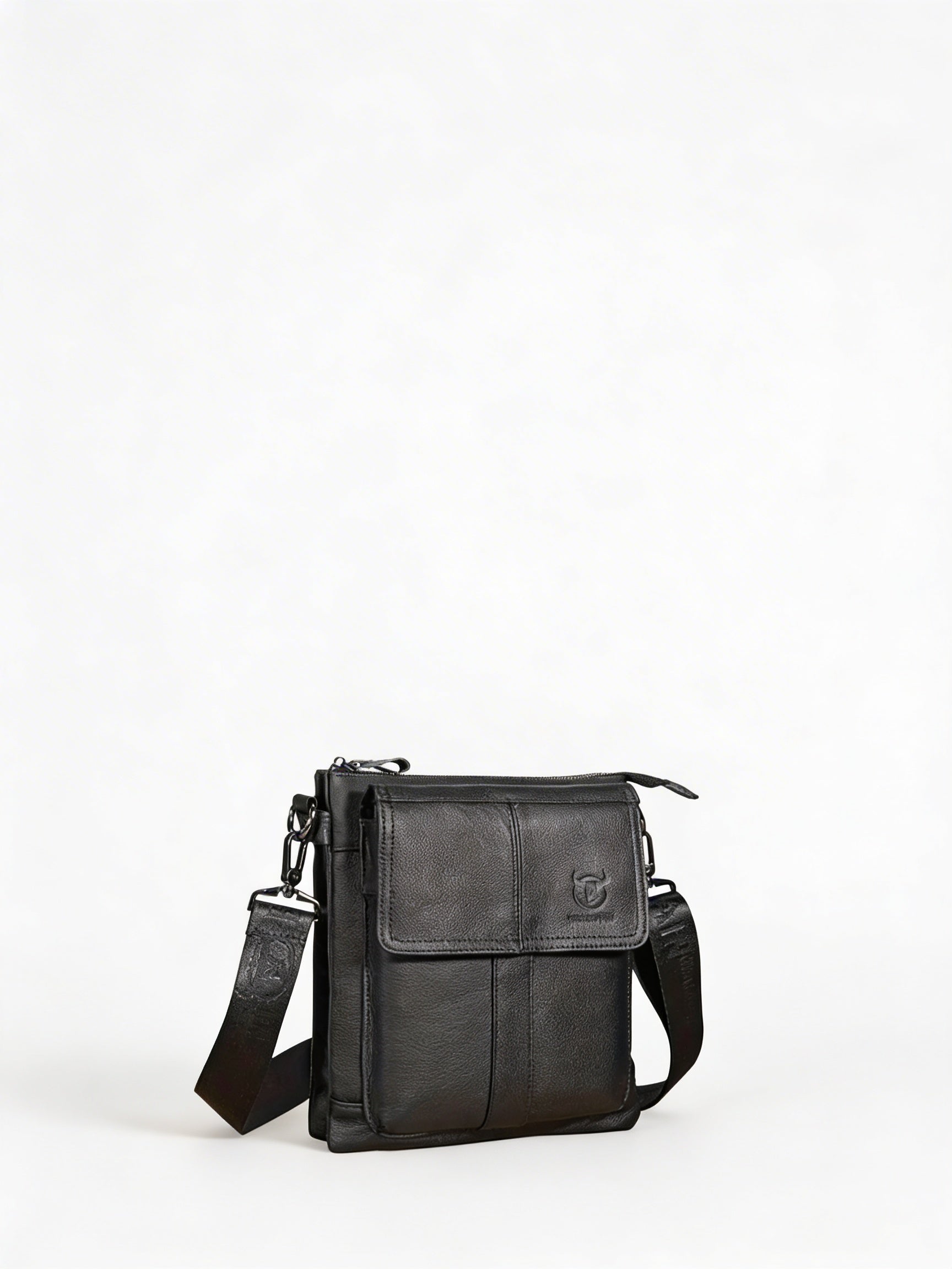 Freya | Women’s Crossbody Bag With Flap Closure And Contrast Stitching | Smart