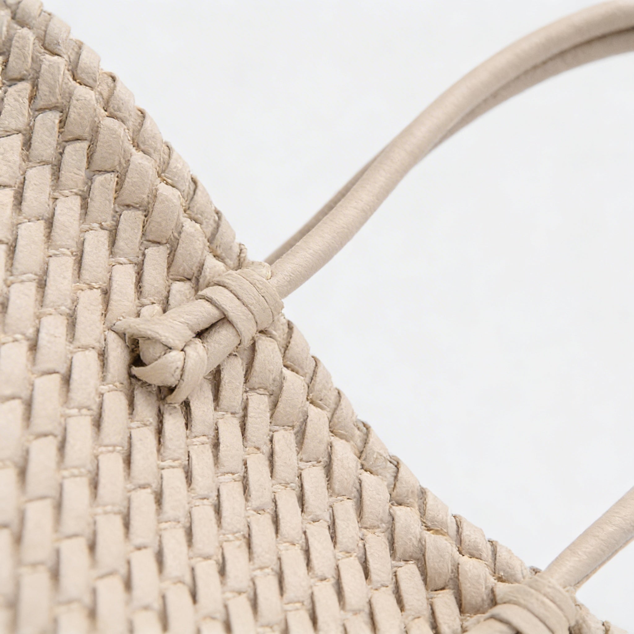 Isla | Women’s Tote Bag With Woven Texture And Long Handles | Elegant