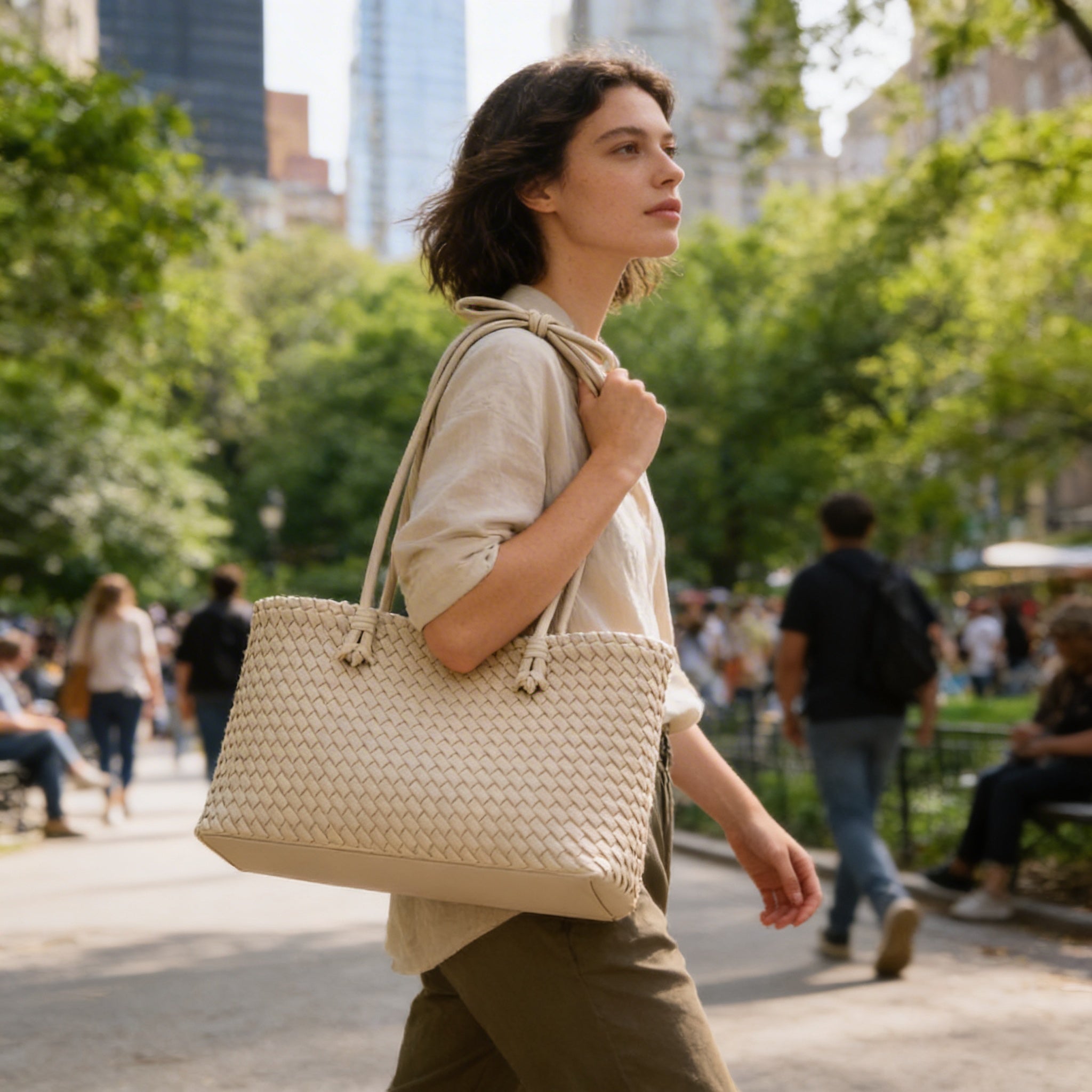 Isla | Women’s Tote Bag With Woven Texture And Long Handles | Elegant