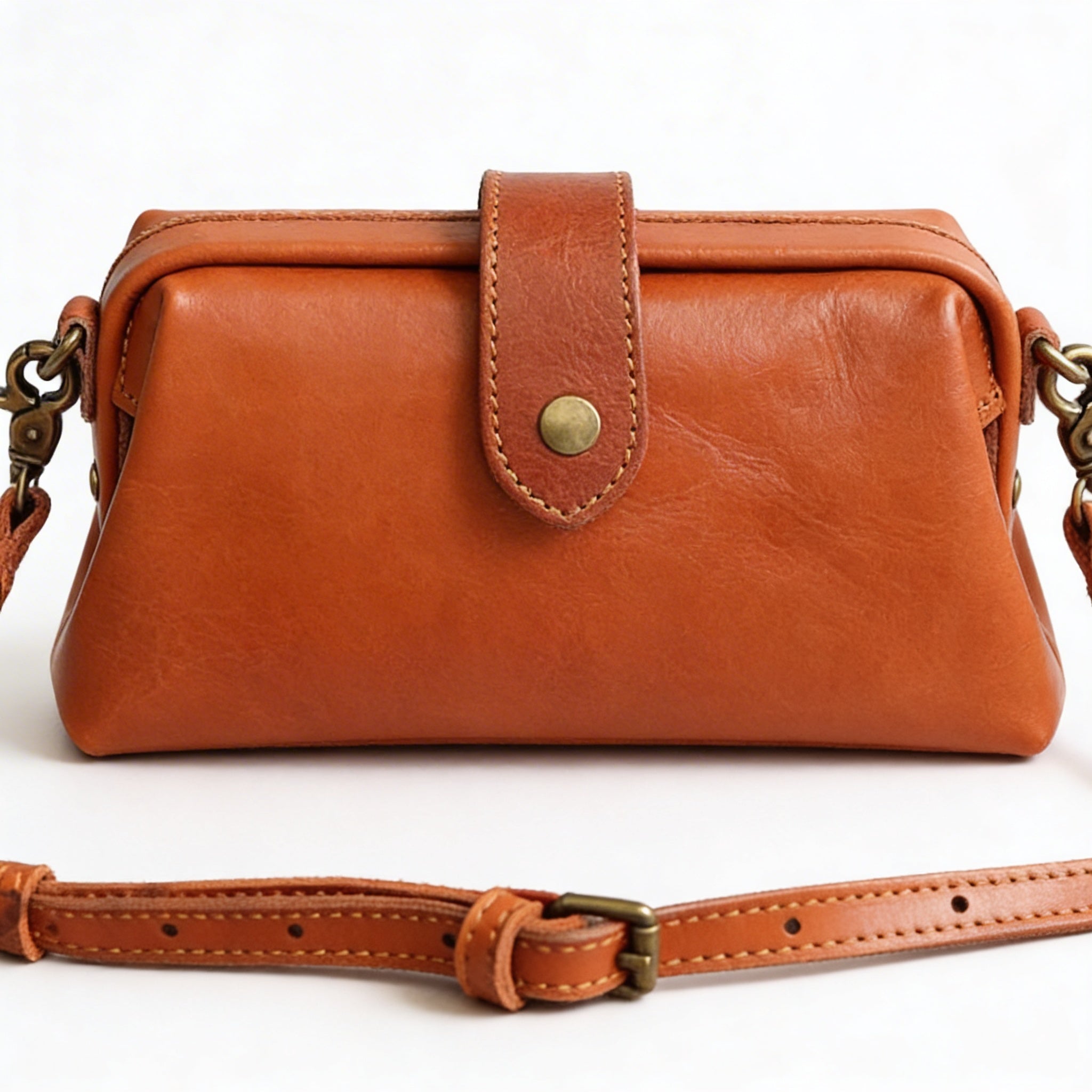 Lily | Women’s Crossbody Bag With Snap Closure And Compact Shape | Everyday