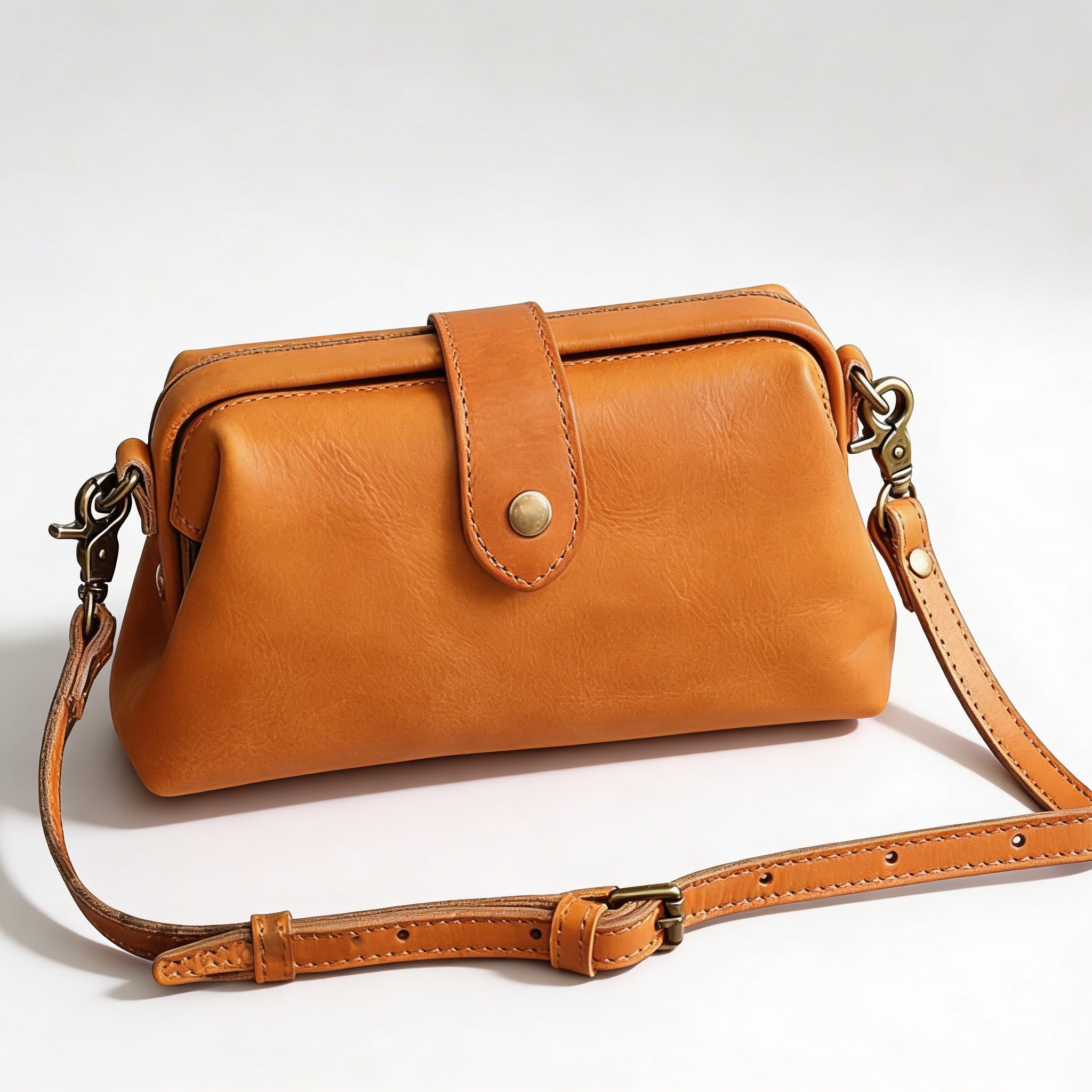 Lily | Women’s Crossbody Bag With Snap Closure And Compact Shape | Everyday