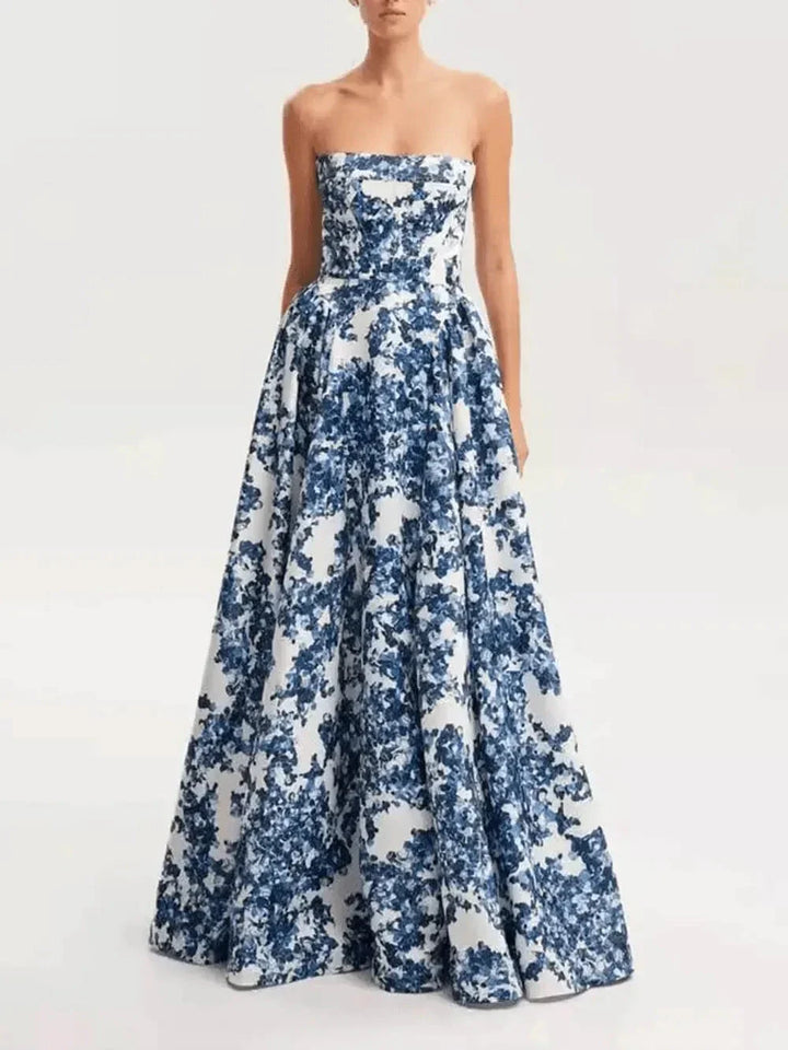 Madison | Women's Bodycon Dress With Strapless Neckline And Pleated Skirt