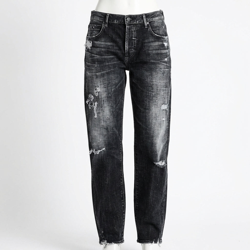 Olivia | Women’s Low Rise Jeans With Distressed Detail And Straight Leg | Y2K