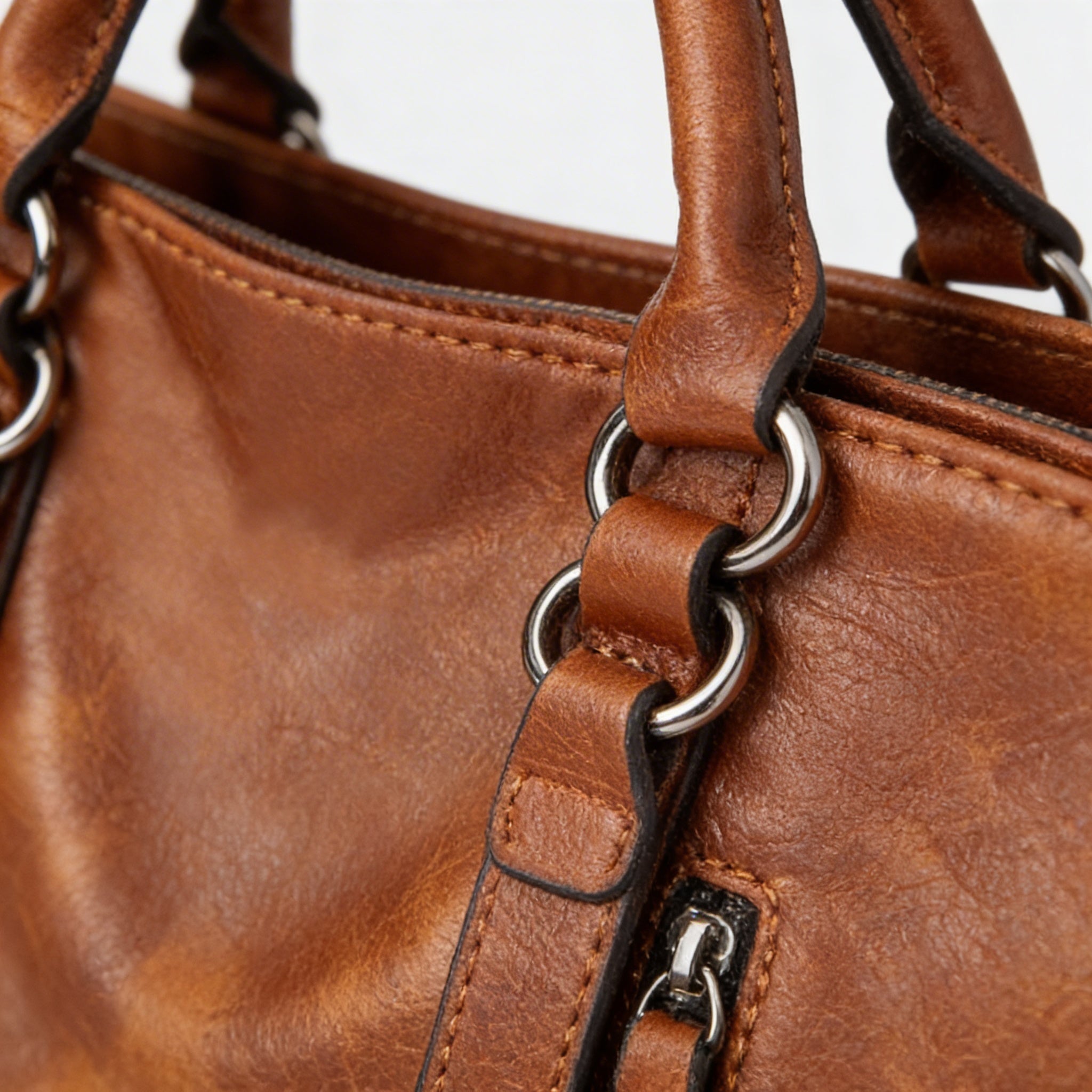 Olivia | Women’s Tote Bag With Zip Closure And Contrast Stitching | Classic